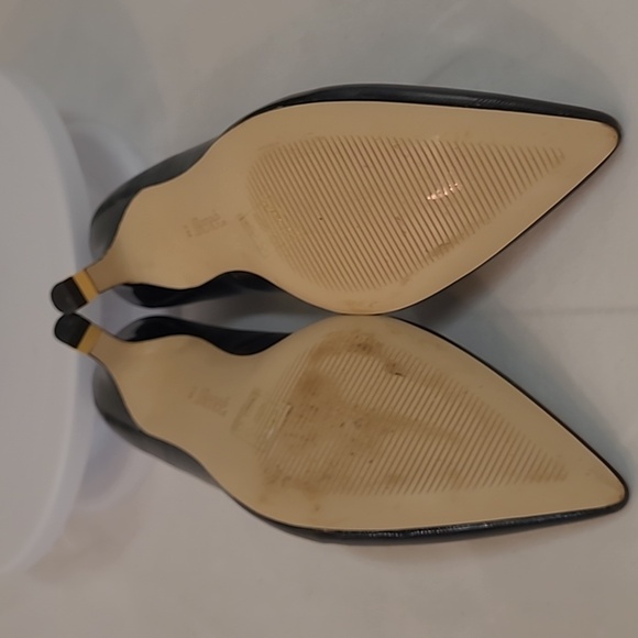 JRenee Black Braidy Crinkle Patent Leather Dress Pumps Size 7M Gold Accent Heel - Picture 9 of 10